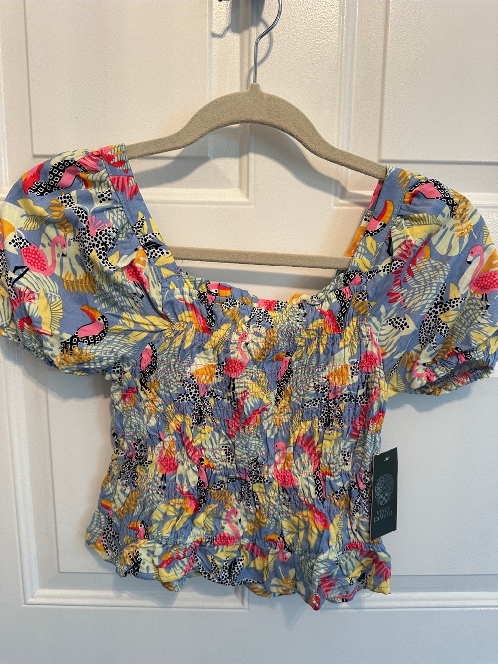 Vince Camuto Light Blue Tropical Flamingo Smocked Puff-Sleeve Crop Top
